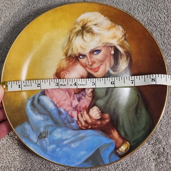 DYNASTY  Krystal with Kristina - Picture 3 of 3